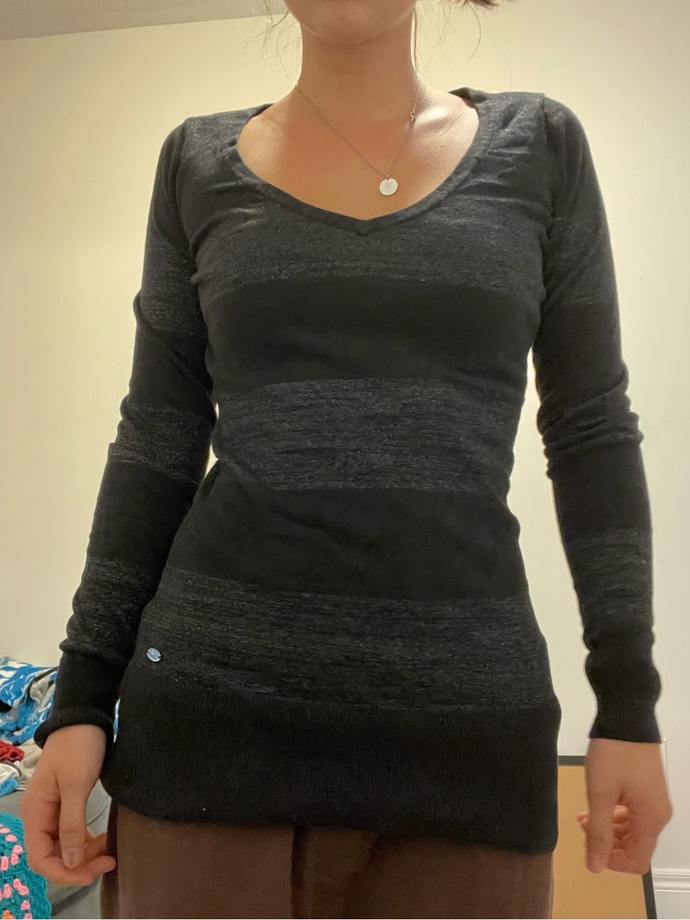Vintage Guess Black and Charcoal Striped V-Neck Long Sleeve Top